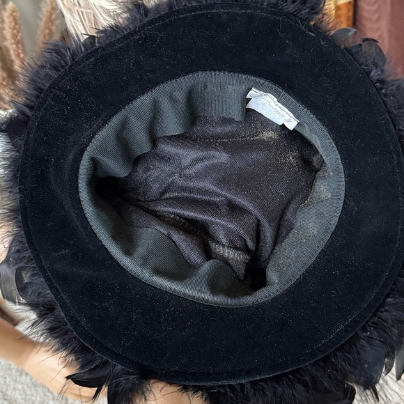 Vintage Lord & Taylor Black Velvet Kentucky Derby Wide Brim Feathers Dress Hat main image 9